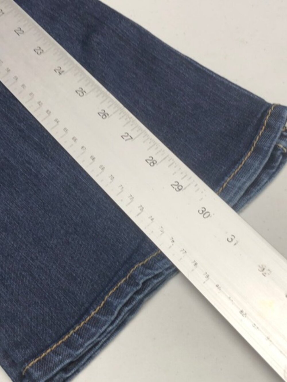 Silver Jeans Brand Dark Blue Women's Jeans - Classic Denim - Picture 14 of 16